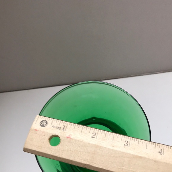 Vintage Ruby red and Emerald green glass vase - Picture 5 of 11